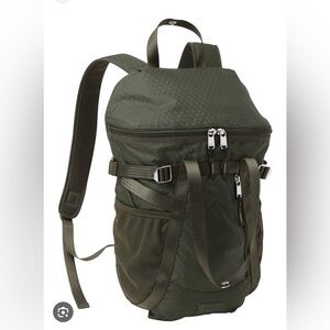 NWOT Athleta Excursion Backpack Bag Olive Green